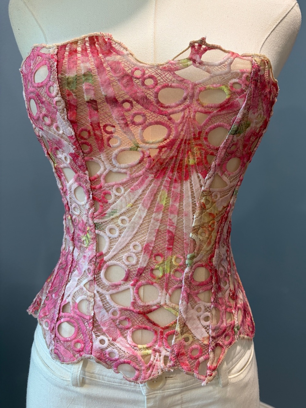 PrettyLittleThing Pink Textured Sheer Floral Lace Corset Top Size 6 NWT Coquette